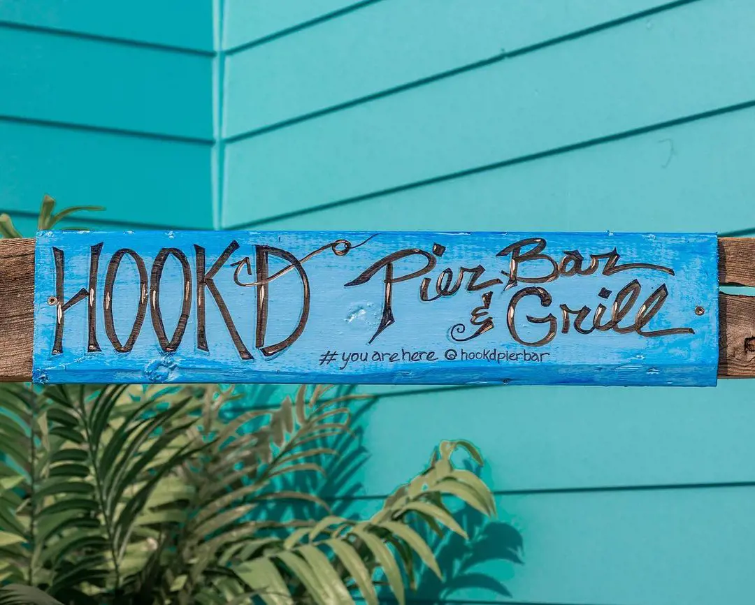 Hook’d Pier Bar & Grill