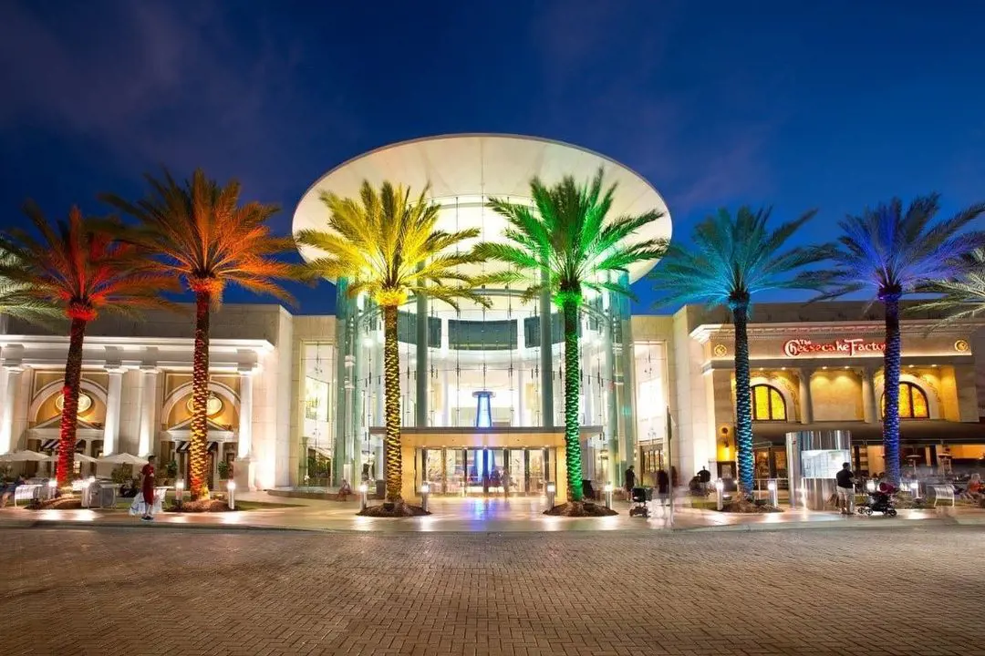 The of the lavish shopping center in Orlando looks stunning in the night